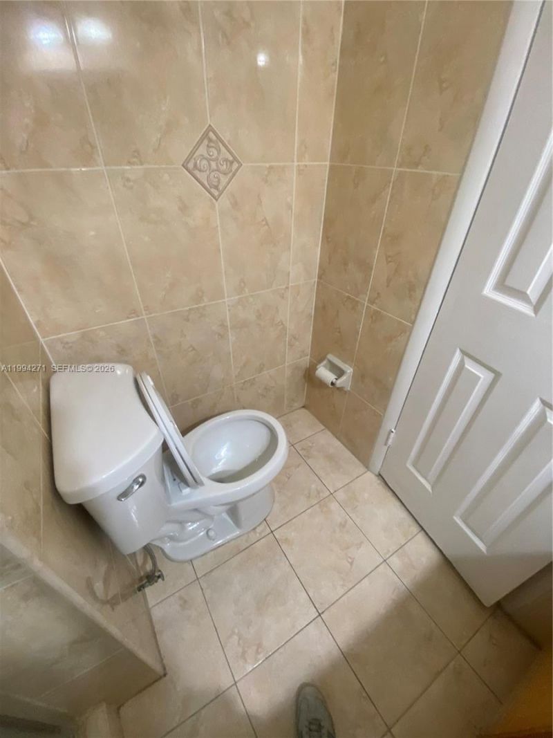 2627 NW 47th Ter , Unit 206, Lauderdale Lakes, FL 33313 Photo