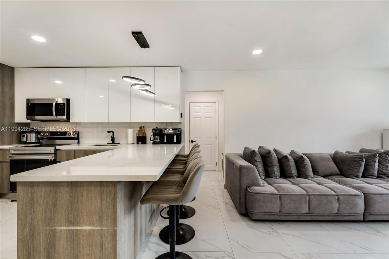 5635 Pierce St, Hollywood, FL 33021 Photo