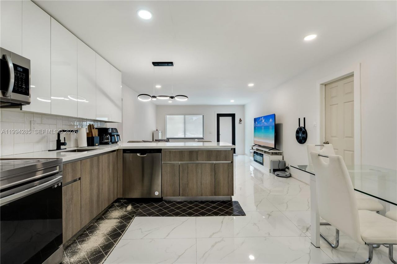 5635 Pierce St, Hollywood, FL 33021 Photo