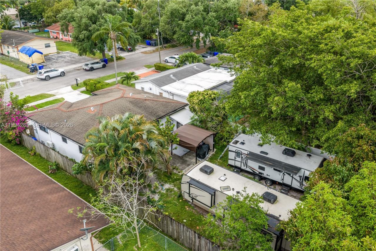 5635 Pierce St, Hollywood, FL 33021 Photo