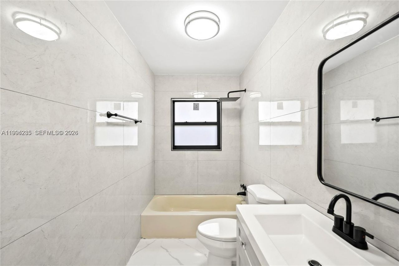 5635 Pierce St , Hollywood, FL 33021 Photo