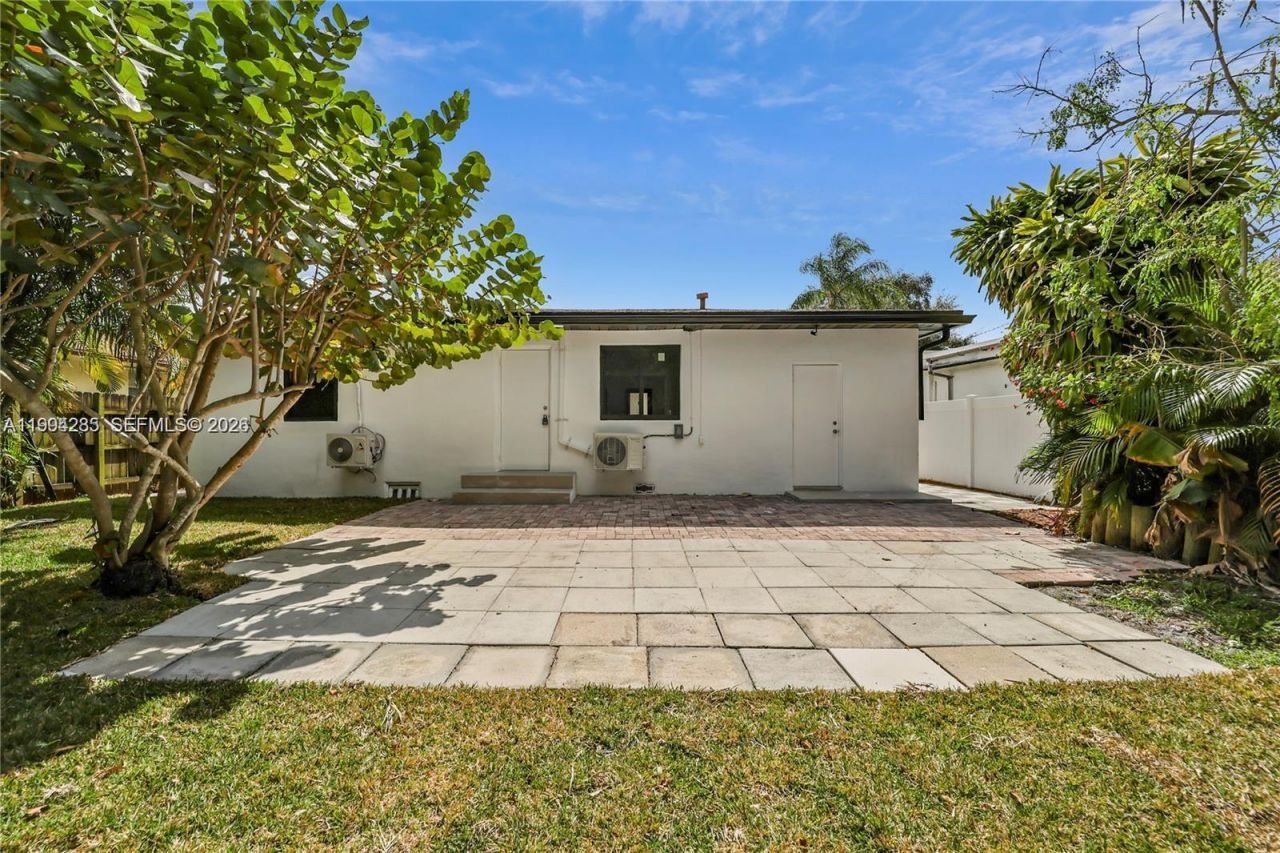 5635 Pierce St , Hollywood, FL 33021 Photo