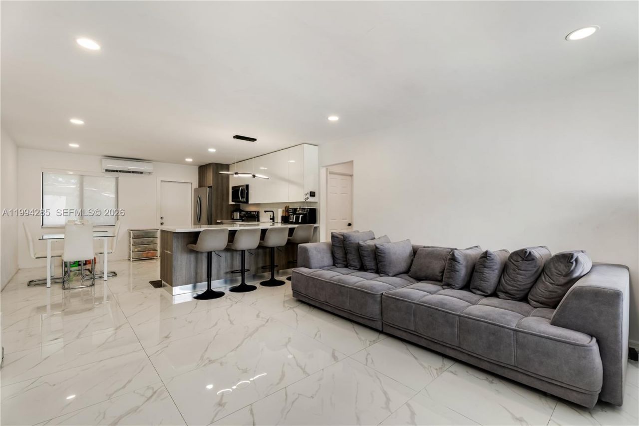 5635 Pierce St, Hollywood, FL 33021 Photo