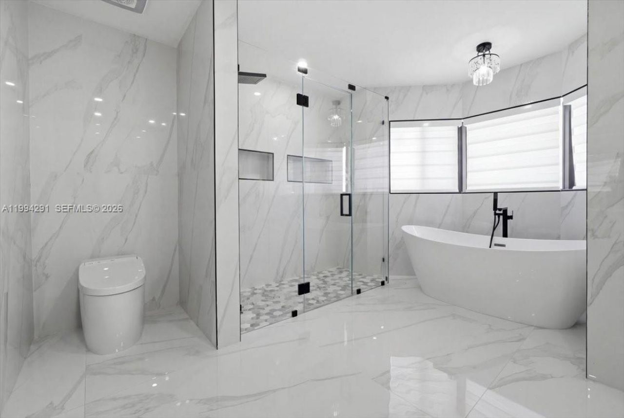 15763 SW 43rd St , Miami, FL 33185 Photo