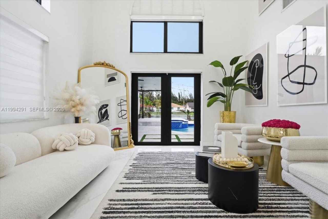 15763 SW 43rd St , Miami, FL 33185 Photo