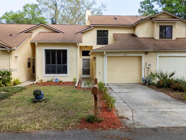 703 Swan Ln, Altamonte Springs, FL 32701