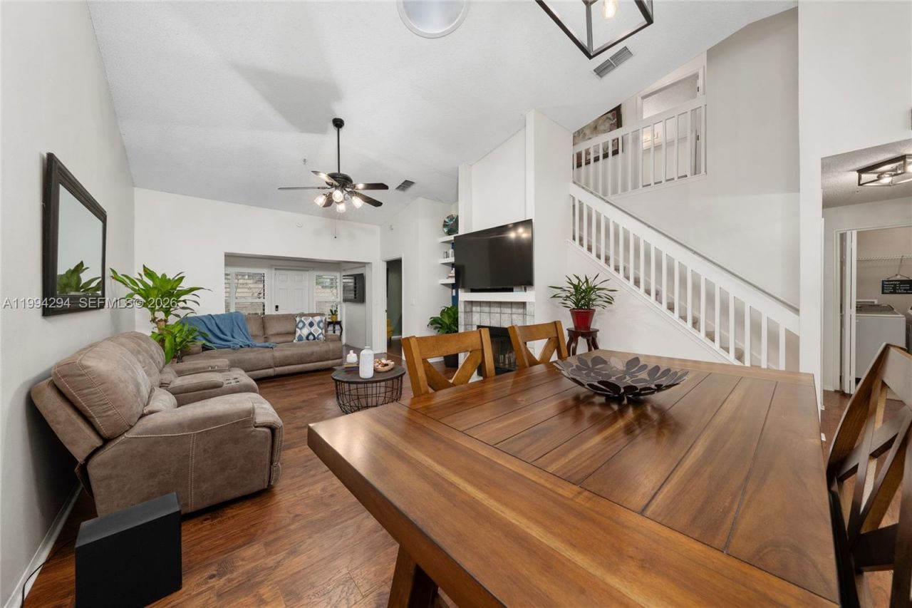 703 Swan Ln, Altamonte Springs, FL 32701 Photo