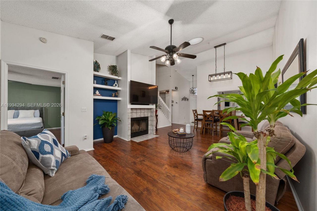 703 Swan Ln, Altamonte Springs, FL 32701 Photo