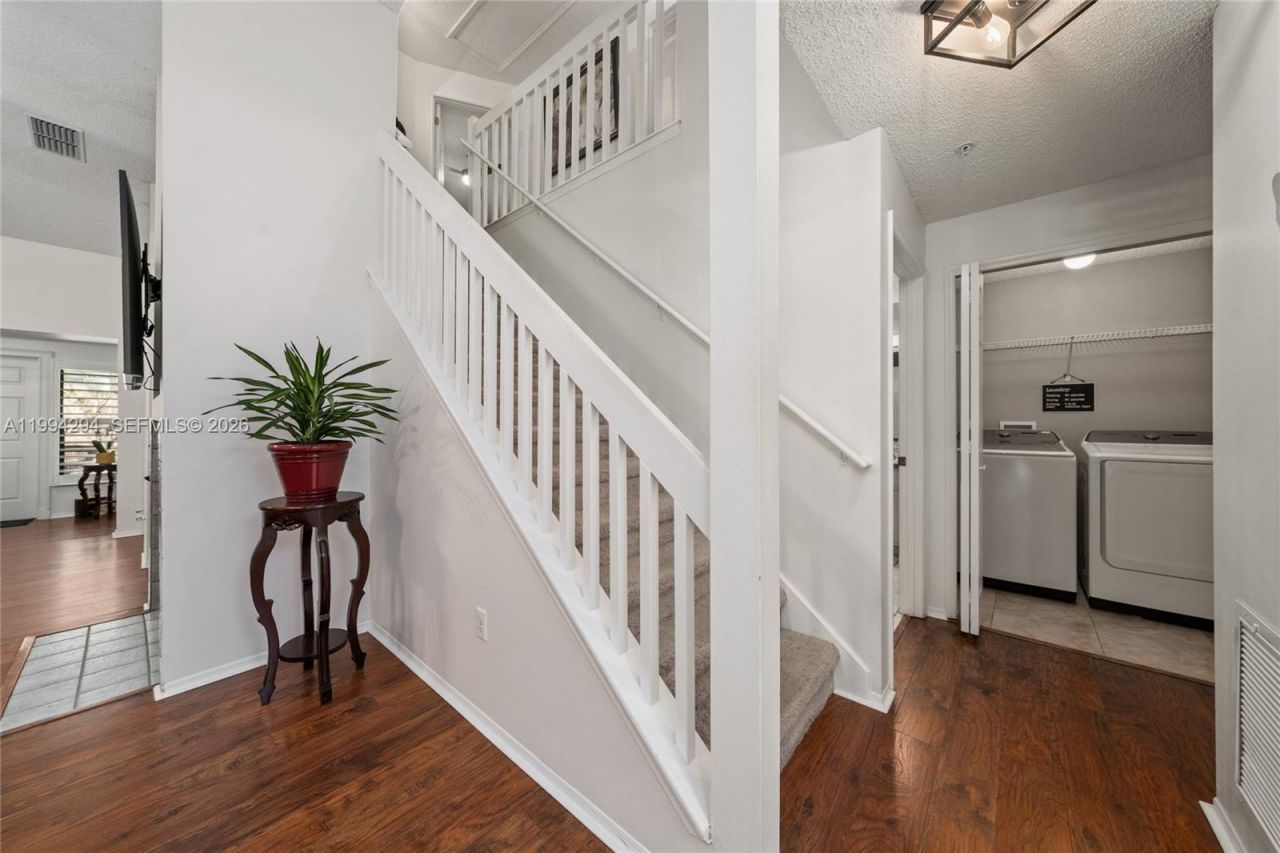 703 Swan Ln, Altamonte Springs, FL 32701 Photo