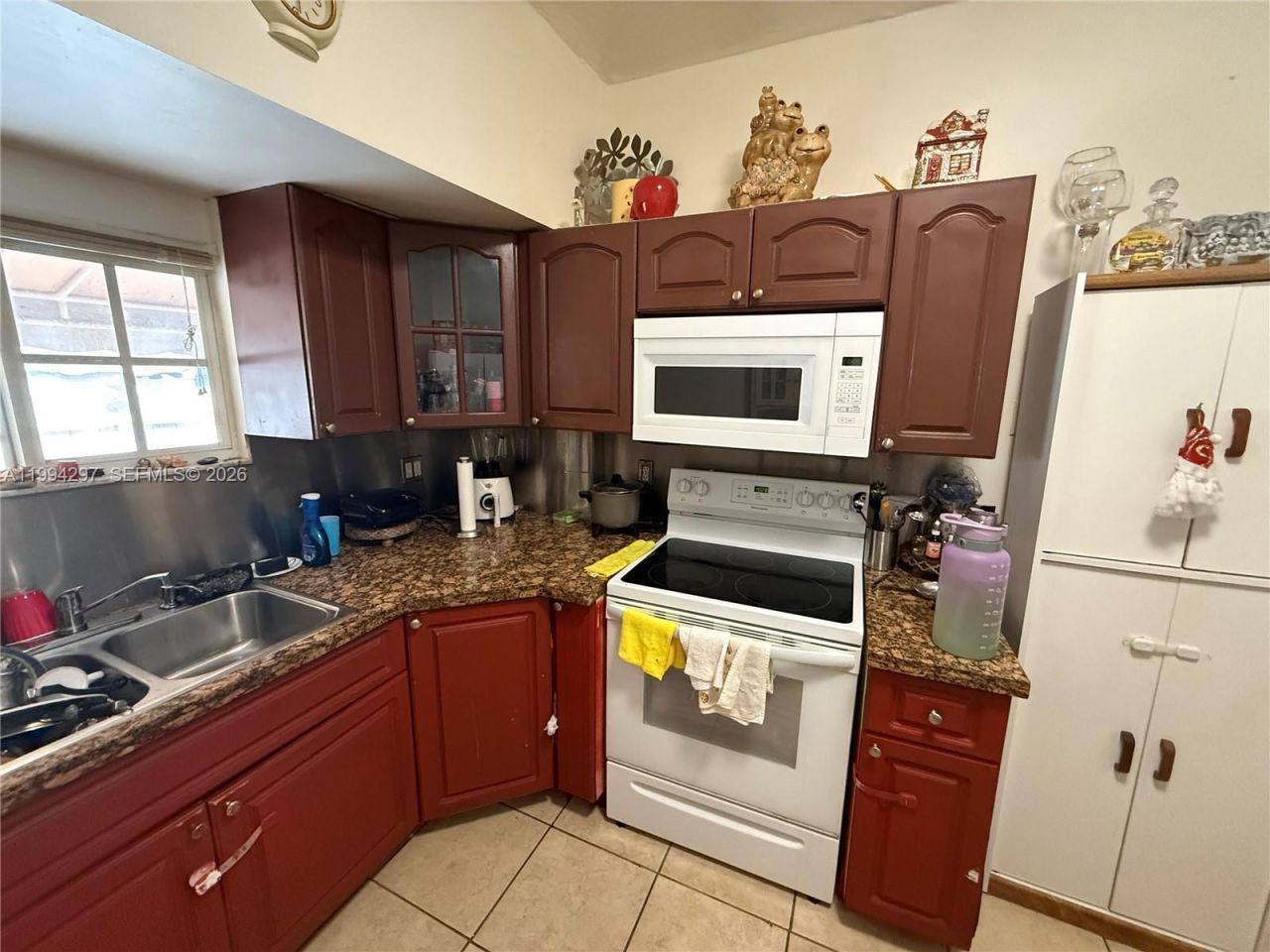 3674 SW 25th St , Miami, FL 33133 Photo