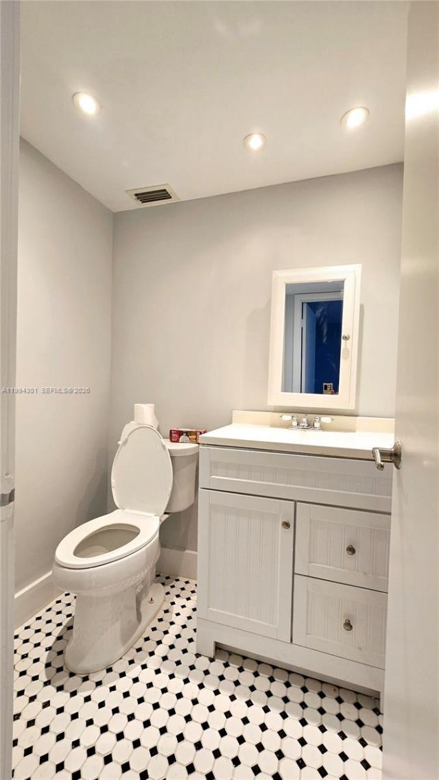 1811 Jefferson St , Unit 202, Hollywood, FL 33020 Photo