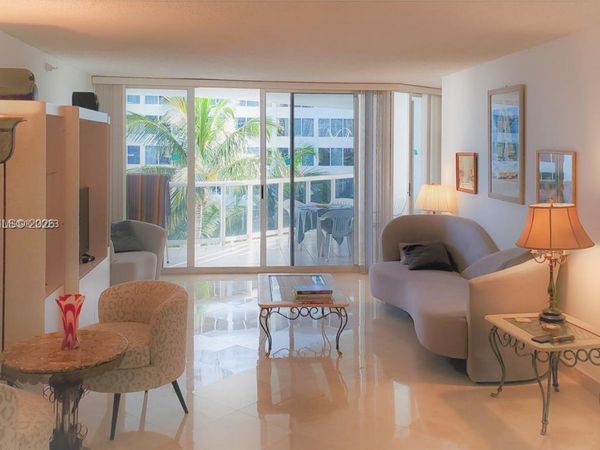 16711 Collins Ave, Unit 601, Sunny Isles Beach, FL 33160