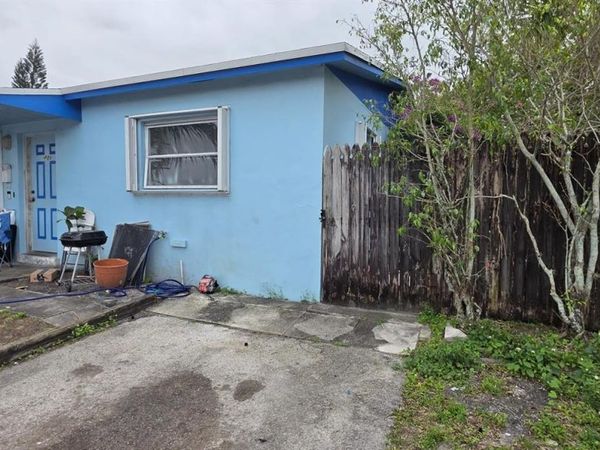 3522 NW 193rd St , Miami Gardens, FL 33056