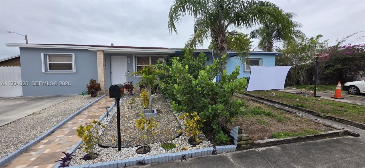 3522 NW 193rd St, Miami Gardens, FL 33056 Photo