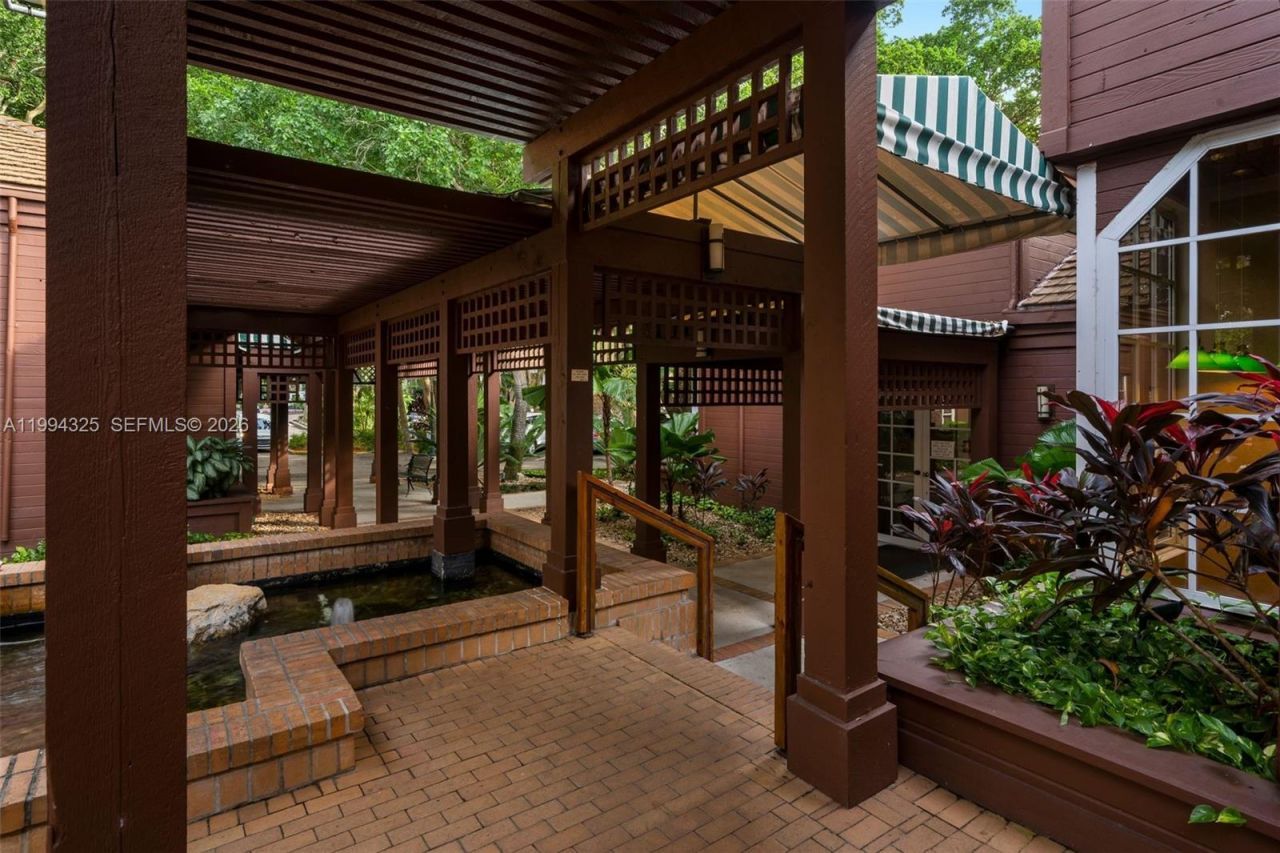 1000 Quayside Ter, Unit 707, Miami, FL 33138 Photo