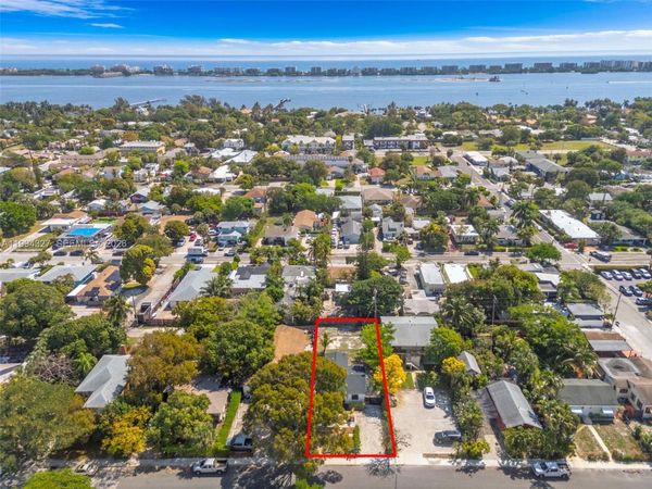 914 S L St , Lake Worth, FL 33460