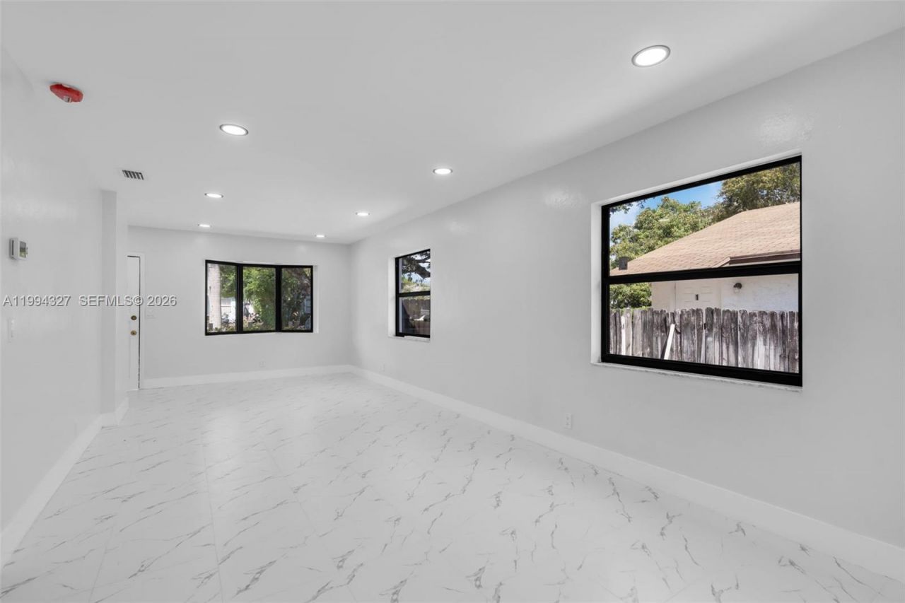 914 S L St , Lake Worth, FL 33460 Photo