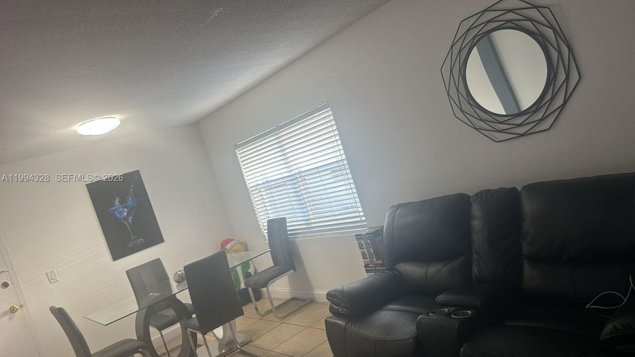 1325 W 68th St , Unit 321, Hialeah, FL 33014 Photo