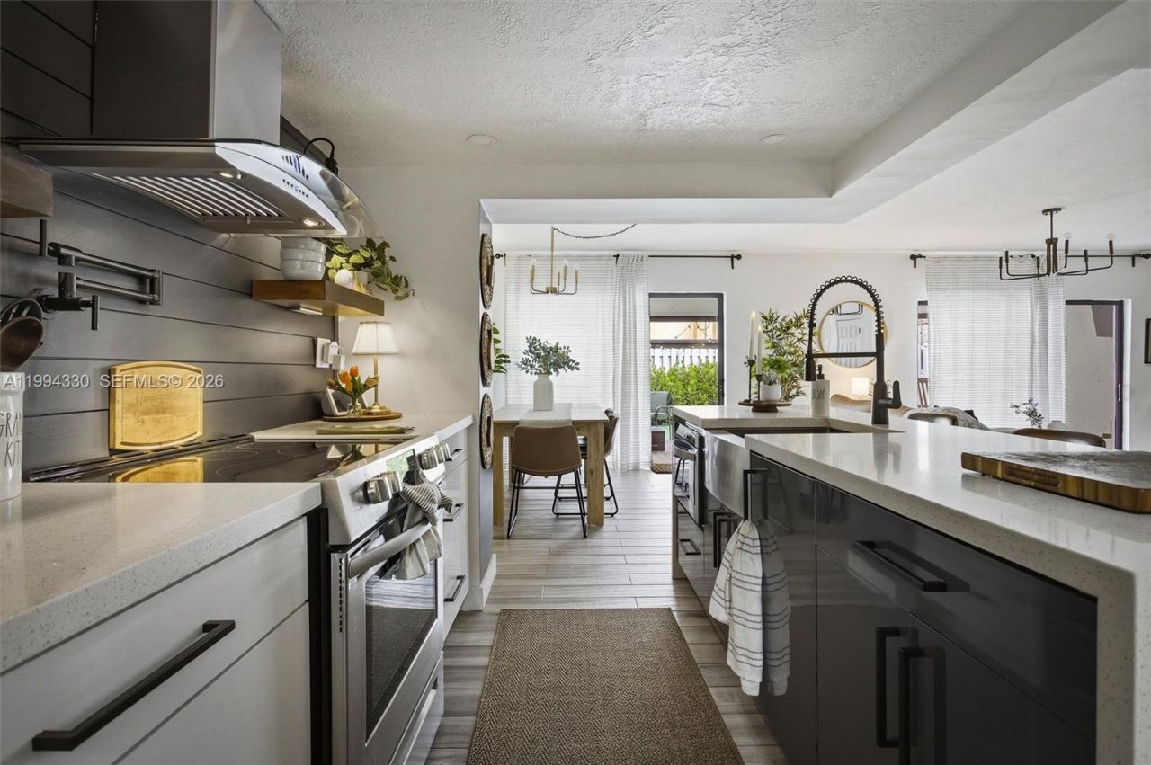 14019 SW 67th Ter , Miami, FL 33183 Photo