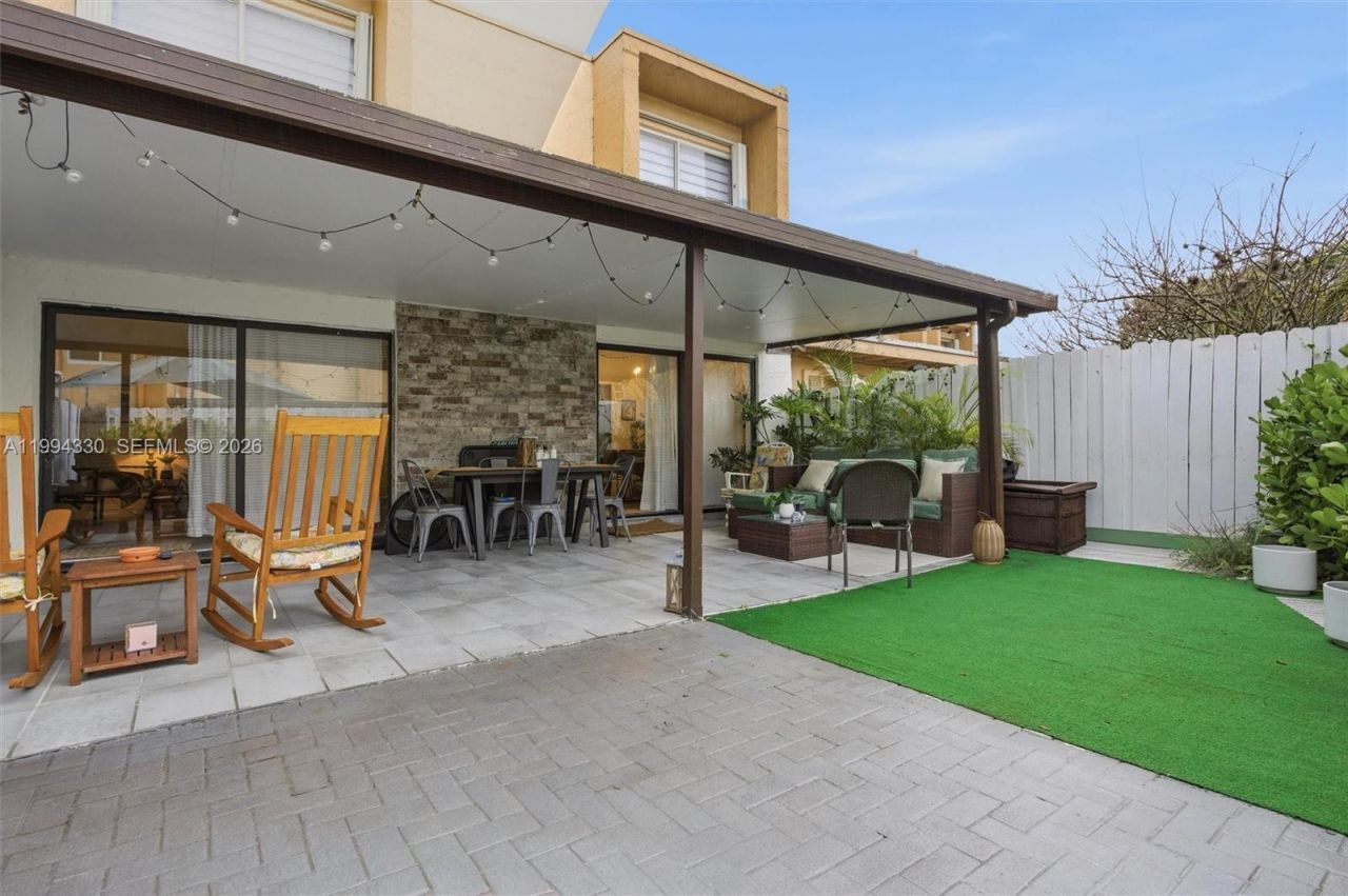 14019 SW 67th Ter , Miami, FL 33183 Photo