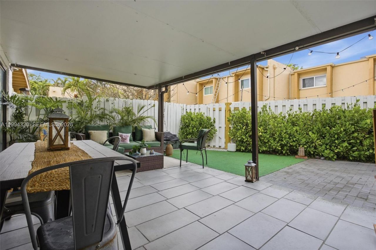 14019 SW 67th Ter , Miami, FL 33183 Photo