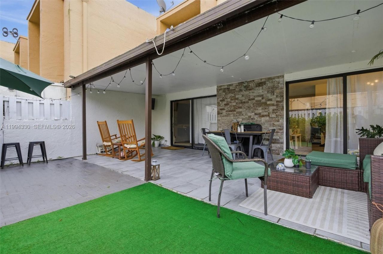 14019 SW 67th Ter , Miami, FL 33183 Photo