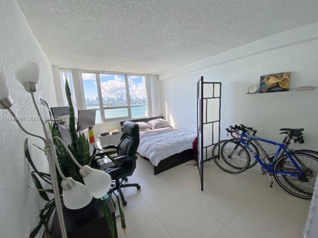 1500 Bay Rd, Unit 1222S, Miami Beach, FL 33139 Photo