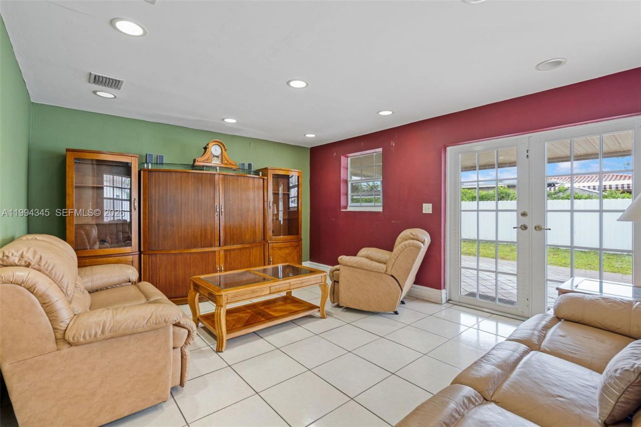 Please Call For Address, Hialeah, FL 33010 Photo