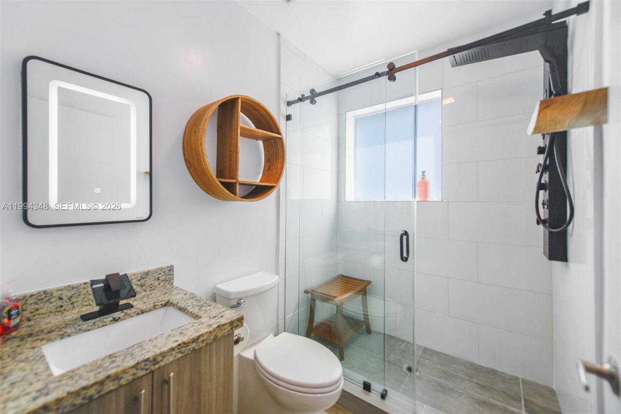 165 NW 39th St, Unit 7, Miami, FL 33127 Photo