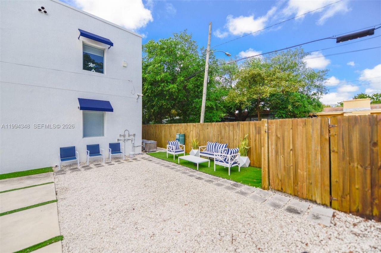 165 NW 39th St, Unit 7, Miami, FL 33127 Photo