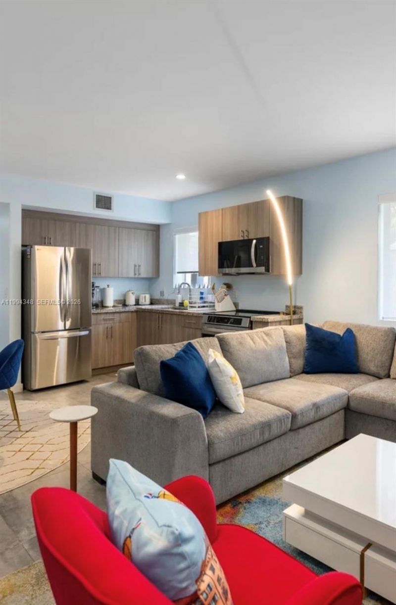 165 NW 39th St, Unit 7, Miami, FL 33127 Photo