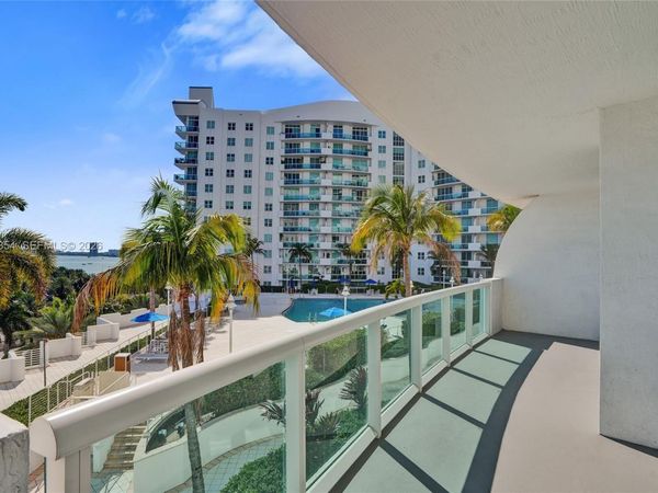 7900 Harbor Island Dr , Unit 711, North Bay Village, FL 33141