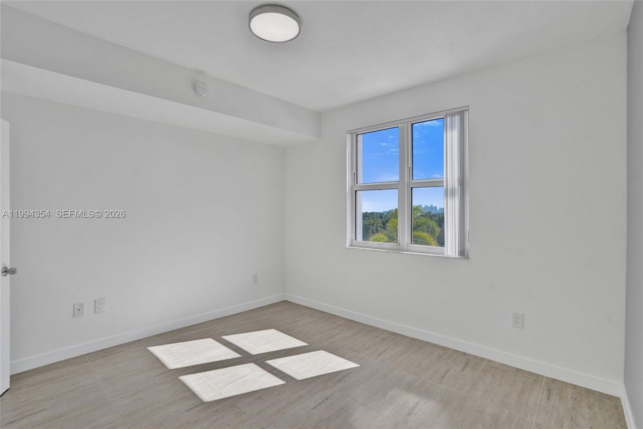 7900 Harbor Island Dr , Unit 711, North Bay Village, FL 33141 Photo