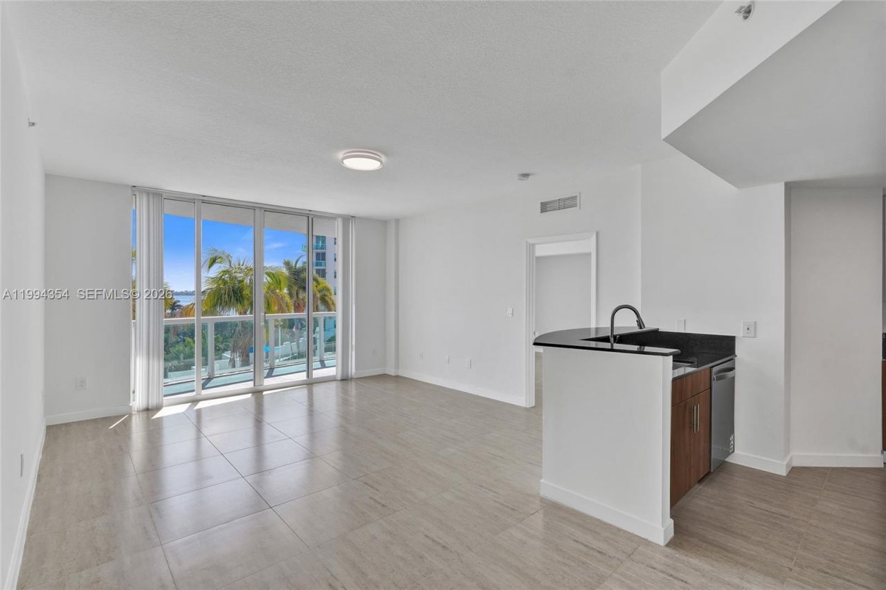 7900 Harbor Island Dr , Unit 711, North Bay Village, FL 33141 Photo