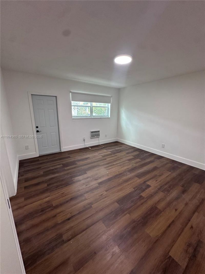 7725 Carlyle Ave , Unit 2, Miami Beach, FL 33141 Photo