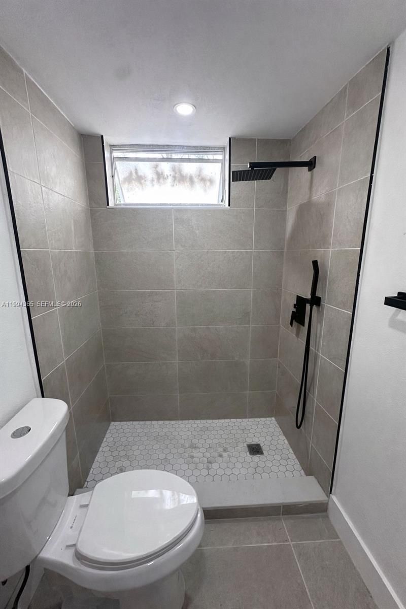 7725 Carlyle Ave , Unit 2, Miami Beach, FL 33141 Photo