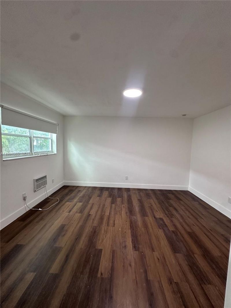 7725 Carlyle Ave , Unit 2, Miami Beach, FL 33141 Photo