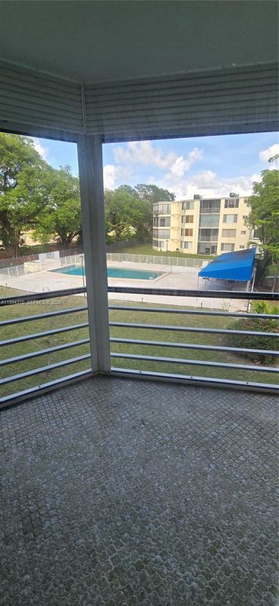 1201 NE 191st St, Unit G306, Miami, FL 33179 Photo