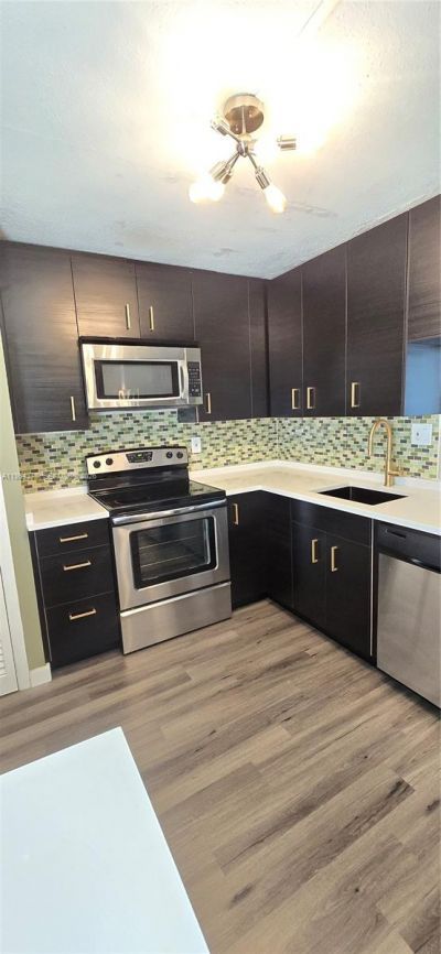 1201 NE 191st St, Unit G306, Miami, FL 33179 Photo