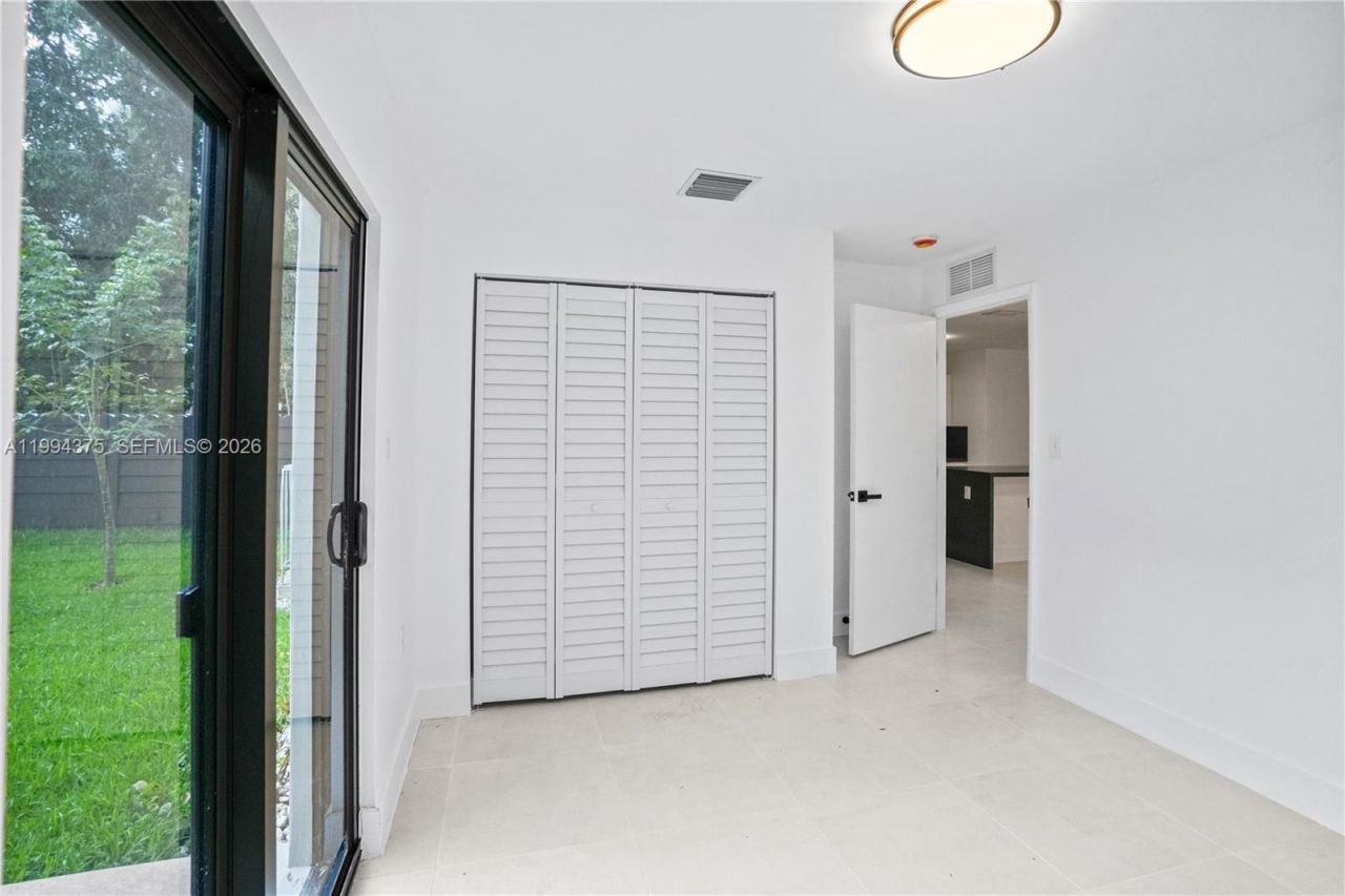 5821 NW 30th Ave, Unit 5821, Miami, FL 33142 Photo