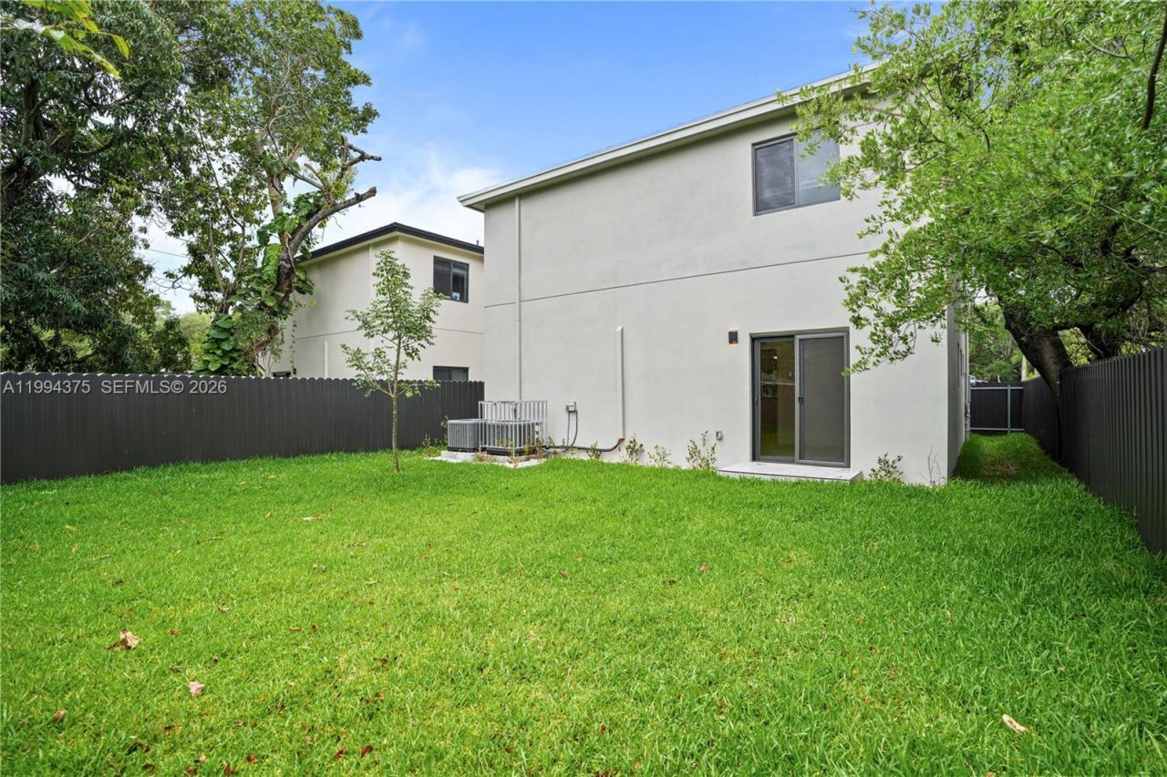 5821 NW 30th Ave, Unit 5821, Miami, FL 33142 Photo