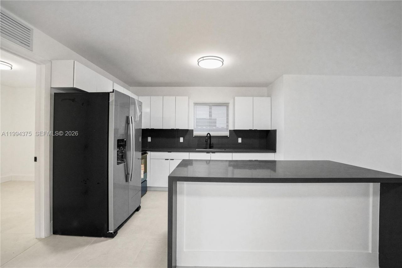 5821 NW 30th Ave, Unit 5821, Miami, FL 33142 Photo