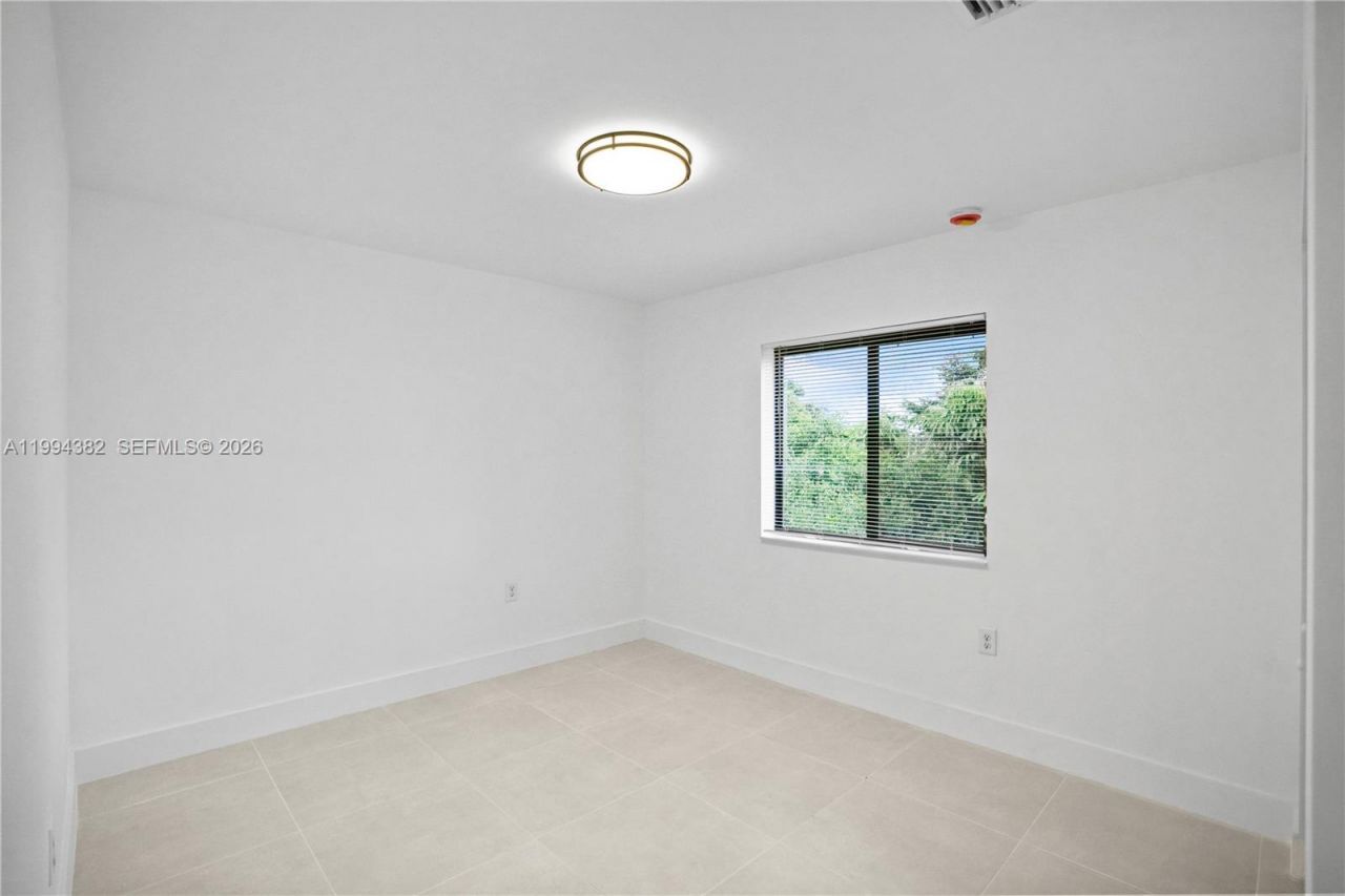 5823 NW 30th Ave, Unit 5823, Miami, FL 33142 Photo
