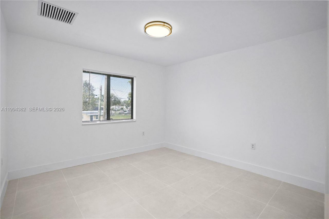 5823 NW 30th Ave, Unit 5823, Miami, FL 33142 Photo