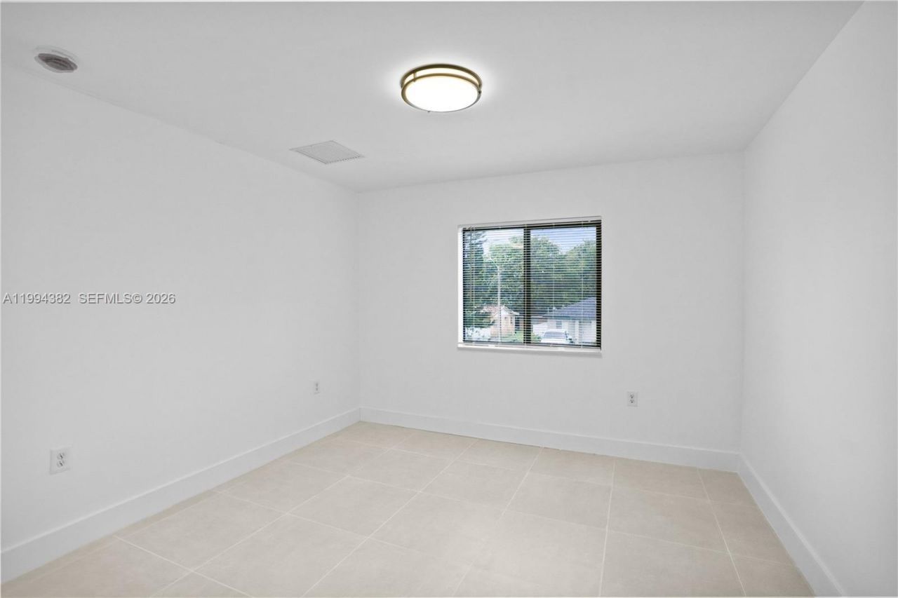 5823 NW 30th Ave, Unit 5823, Miami, FL 33142 Photo