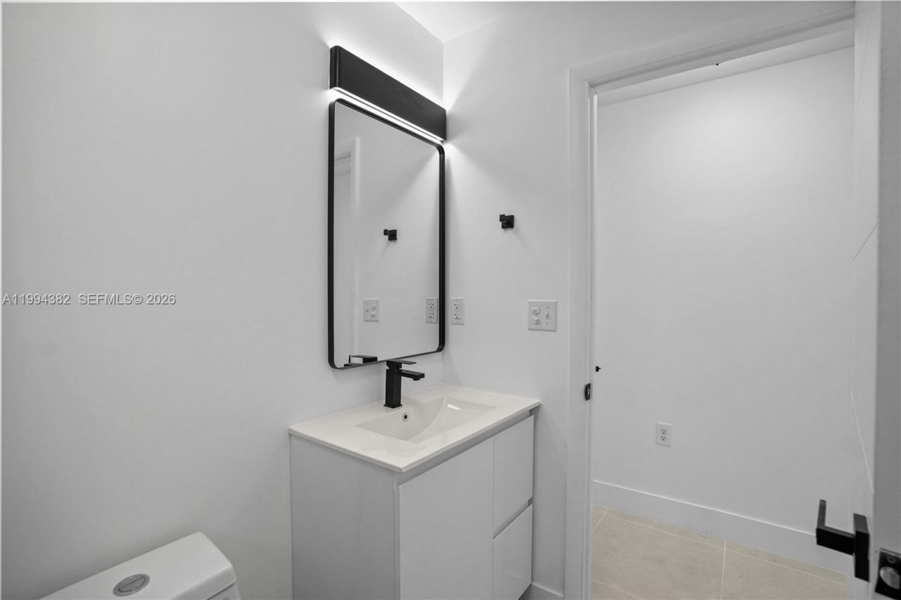 5823 NW 30th Ave, Unit 5823, Miami, FL 33142 Photo