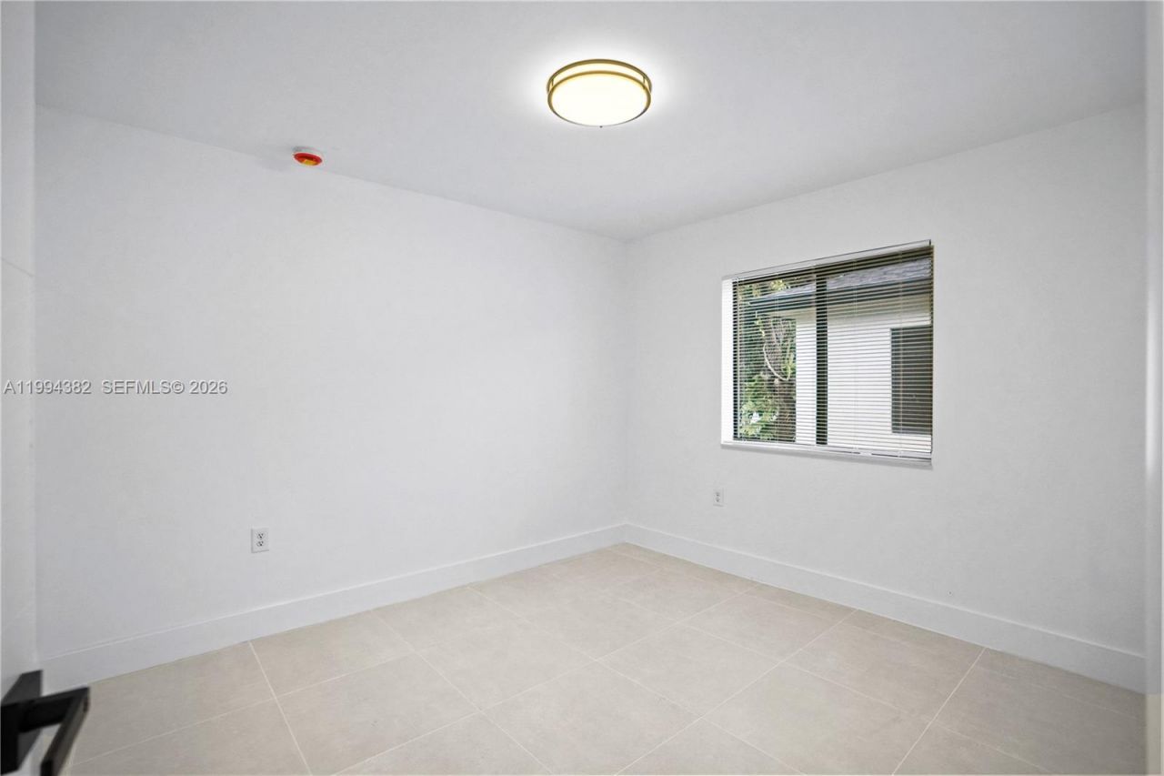 5823 NW 30th Ave, Unit 5823, Miami, FL 33142 Photo