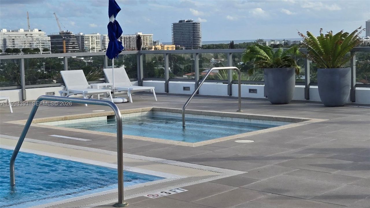 9261 E Bay Harbor Dr , Unit 402, Bay Harbor Islands, FL 33154 Photo