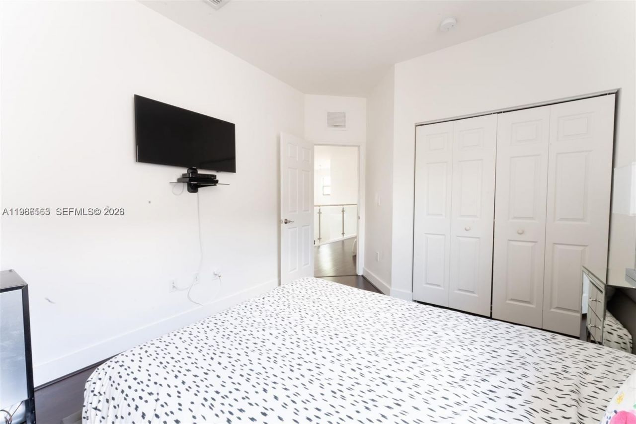 10560 NW 69 Ter, Unit 10560, Doral, FL 33178 Photo