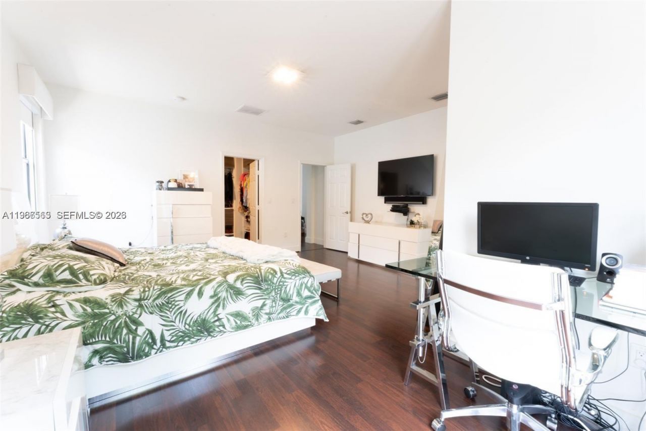 10560 NW 69 Ter, Unit 10560, Doral, FL 33178 Photo